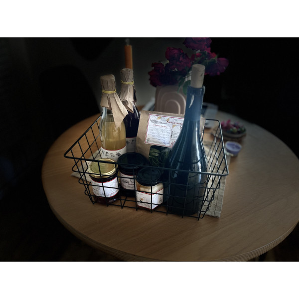 Cos Cadou: Welcome to Romania!