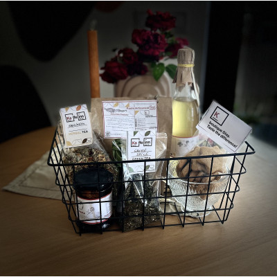 Cadou Personalizat: Cos Cadou Happy Holidays 4